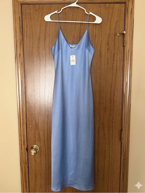 Marine Layer | Gabrielle Slip Dress - Hydrangea - Picture 2 of 6